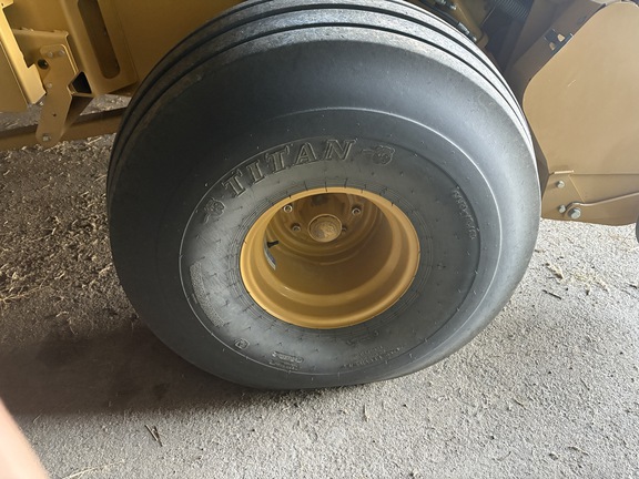 2019 Vermeer 605N Baler/Round