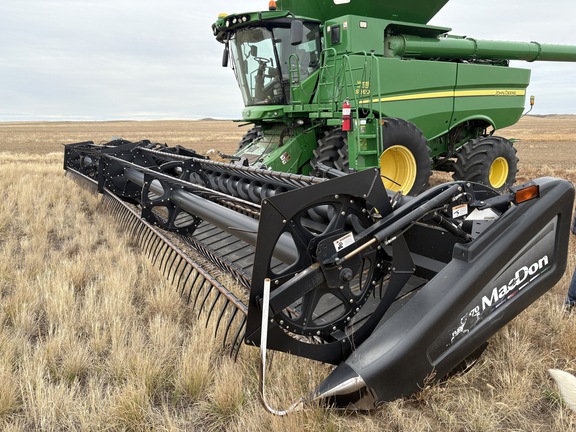 2011 MacDon FD70-45 Header Combine