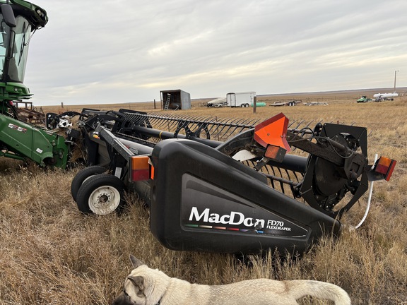 2011 MacDon FD70-45 Header Combine