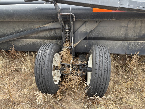 2011 MacDon FD70-45 Header Combine