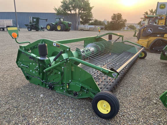 2017 John Deere 615P Header Combine