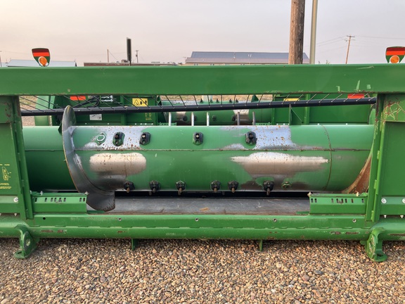 2017 John Deere 615P Header Combine