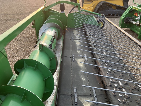 2017 John Deere 615P Header Combine