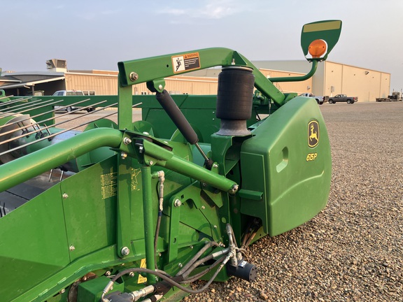 2017 John Deere 615P Header Combine