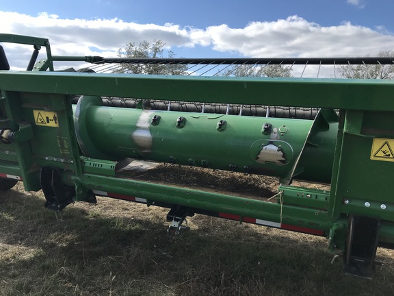 2017 John Deere 615P Header Combine