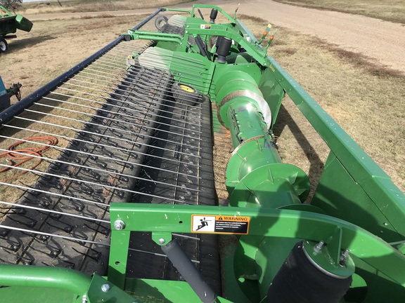 2017 John Deere 615P Header Combine