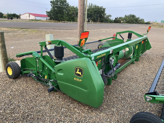 2017 John Deere 615P Header Combine