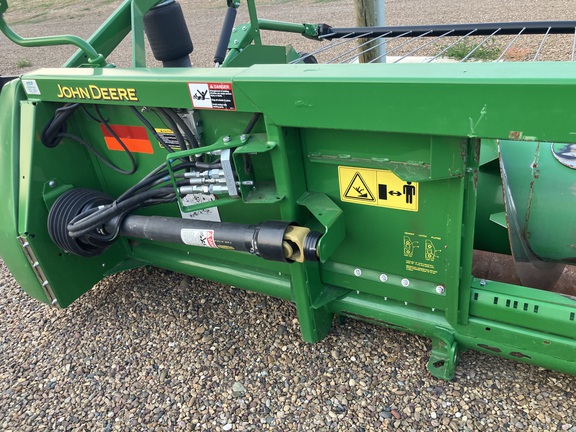 2017 John Deere 615P Header Combine