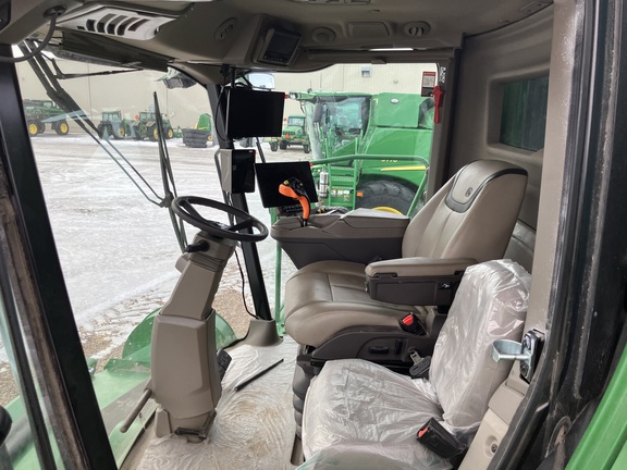 2025 John Deere X9 1000 Combine