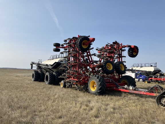 2023 Bourgault 3335/91300 Air Seeder