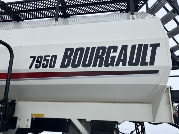 2017 Bourgault 3420-80/7950 Air Seeder