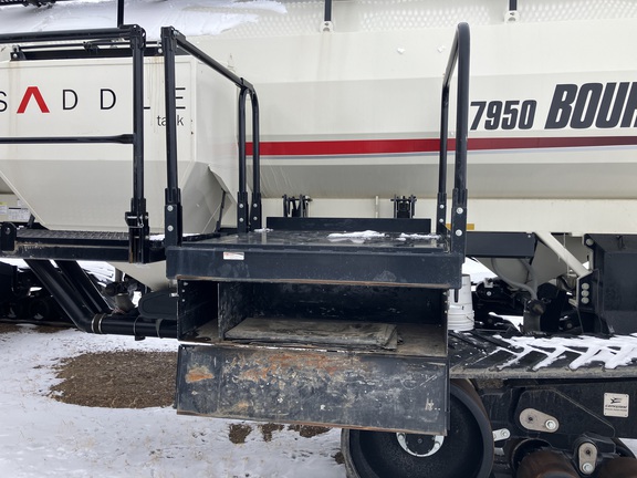 2017 Bourgault 3420-80/7950 Air Seeder