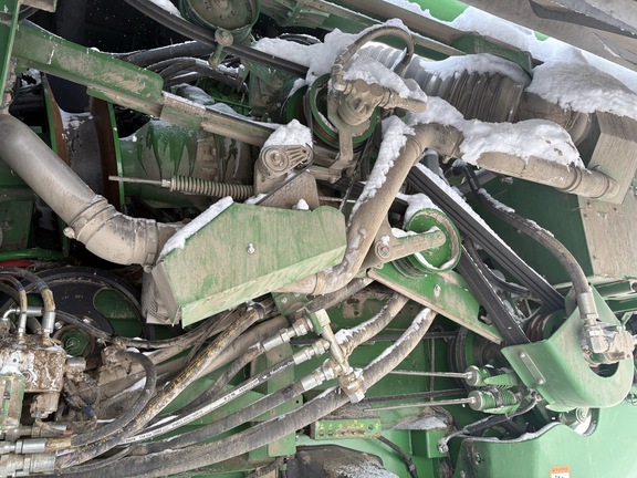 2015 John Deere S680 Combine