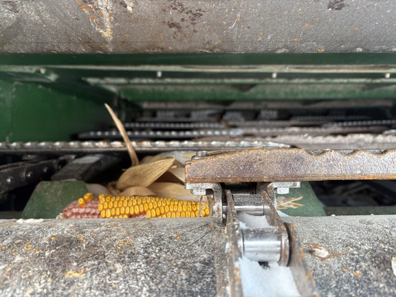 2015 John Deere S680 Combine