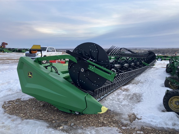 2025 John Deere HDR 45 Header Combine