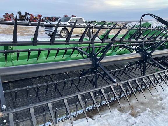 2025 John Deere HDR 45 Header Combine