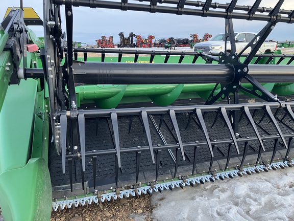 2025 John Deere HDR 45 Header Combine