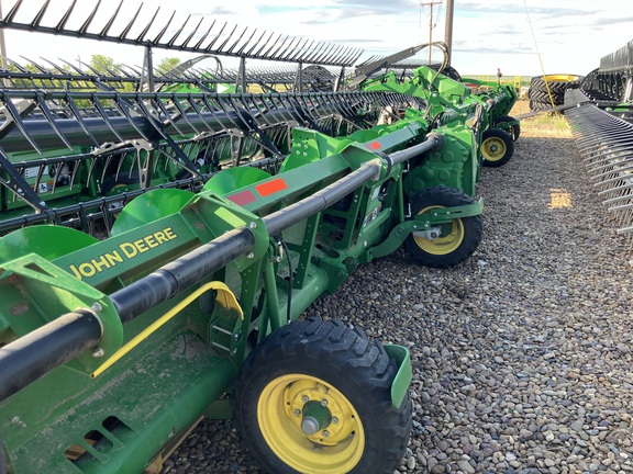 2025 John Deere HDR 45 Header Combine