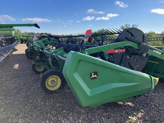 2025 John Deere HDR 45 Header Combine