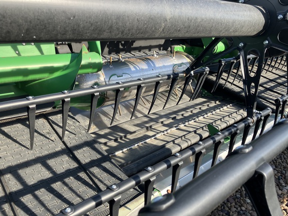2025 John Deere HDR 45 Header Combine