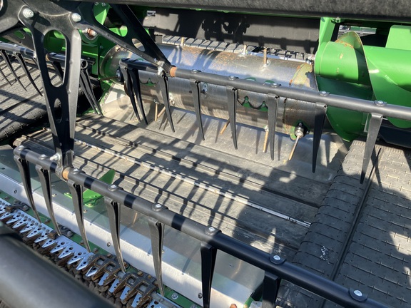 2025 John Deere HDR 45 Header Combine