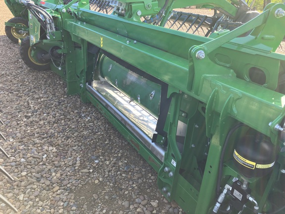 2025 John Deere HDR 45 Header Combine