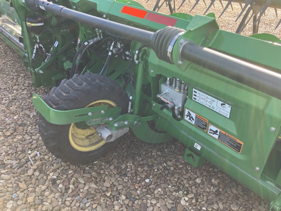 2025 John Deere HDR 45 Header Combine