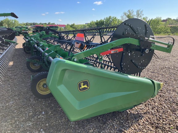 2025 John Deere HDR 45 Header Combine