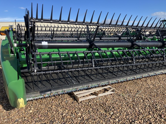 2025 John Deere HDR 45 Header Combine
