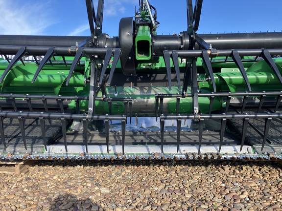 2025 John Deere HDR 45 Header Combine