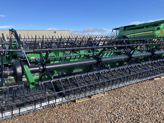 2025 John Deere HDR 45 Header Combine