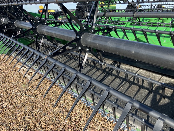 2025 John Deere HDR 45 Header Combine