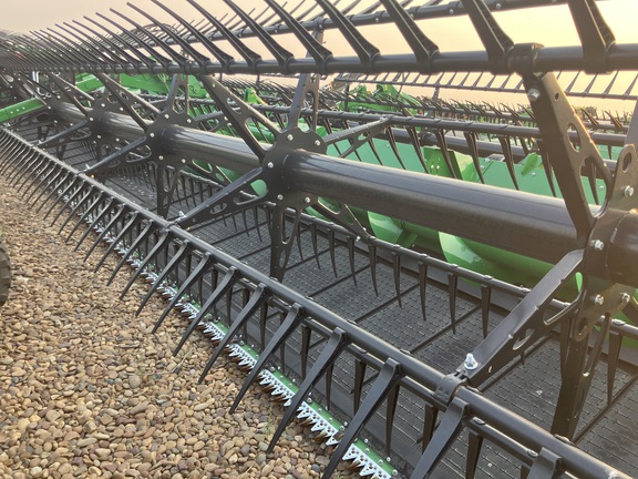 2025 John Deere HDR 45 Header Combine