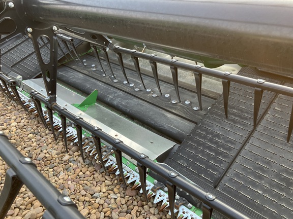 2025 John Deere HDR 45 Header Combine