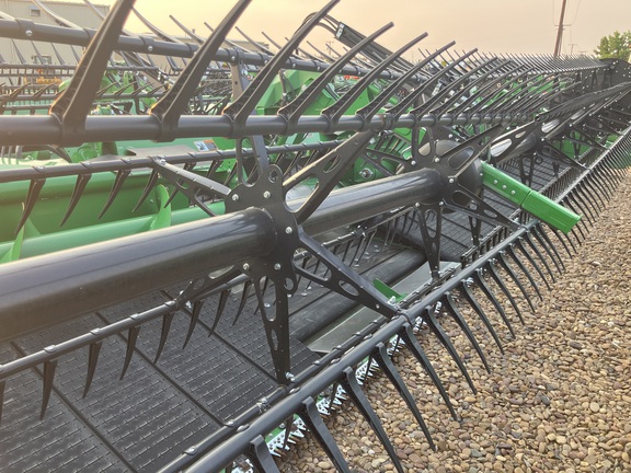 2025 John Deere HDR 45 Header Combine
