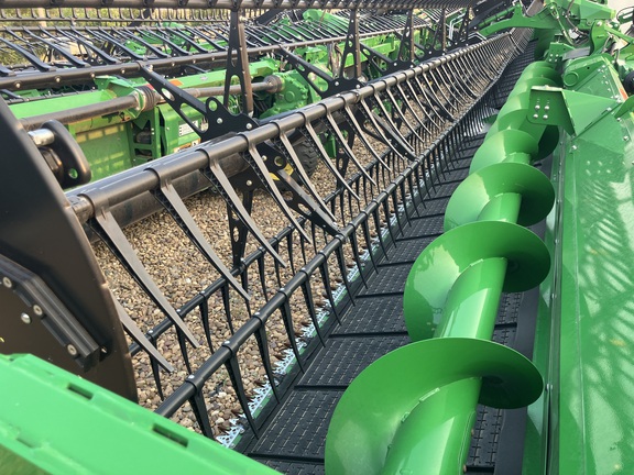2025 John Deere HDR 45 Header Combine