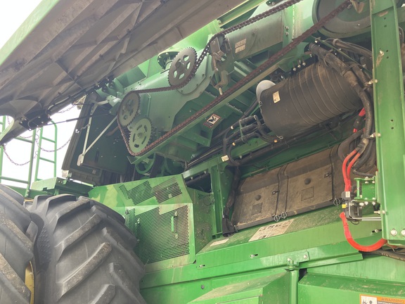 2023 John Deere S780 Combine