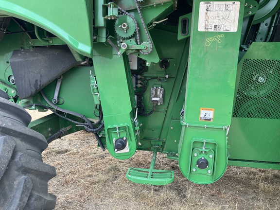 2023 John Deere S780 Combine
