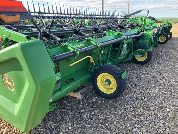 2025 John Deere HDR 45 Header Combine