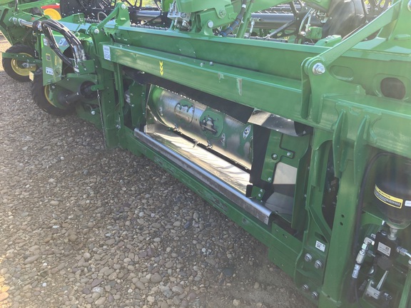 2025 John Deere HDR 45 Header Combine