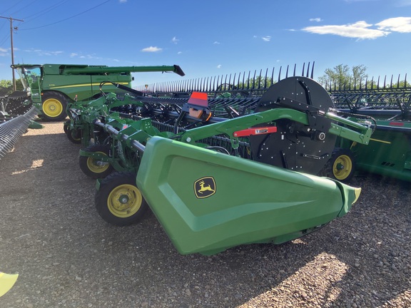 2025 John Deere HDR 45 Header Combine