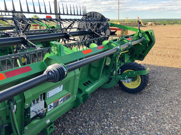 2025 John Deere HDR 45 Header Combine