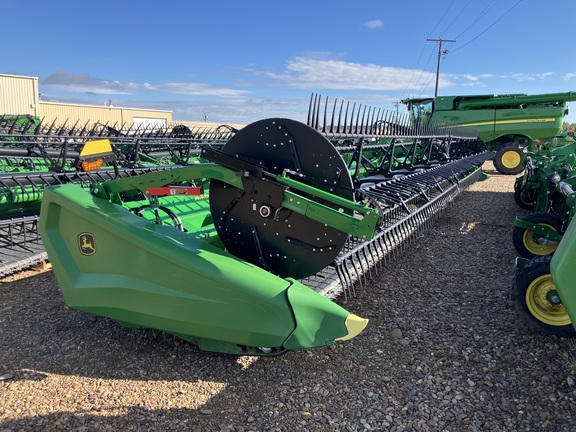 2025 John Deere HDR 45 Header Combine