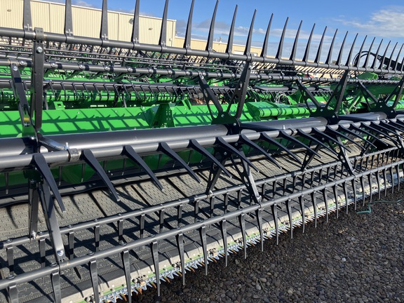 2025 John Deere HDR 45 Header Combine