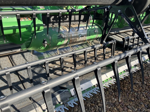 2025 John Deere HDR 45 Header Combine