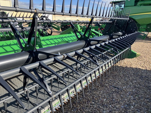 2025 John Deere HDR 45 Header Combine
