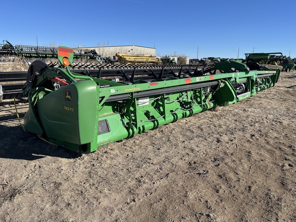 2020 John Deere 745FD Header Combine