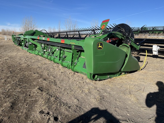 2020 John Deere 745FD Header Combine