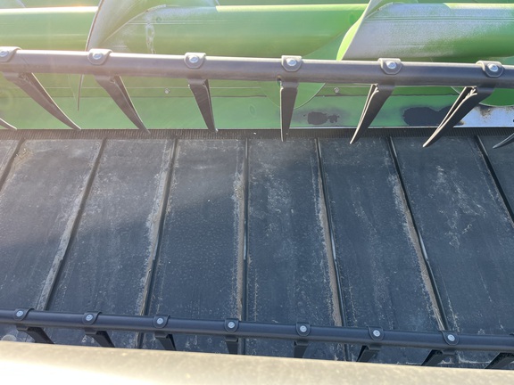 2020 John Deere 745FD Header Combine