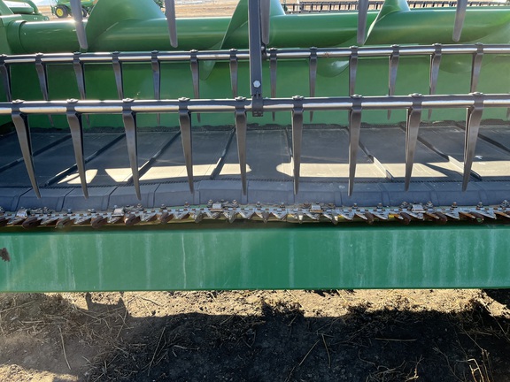 2019 John Deere 745FD Header Combine